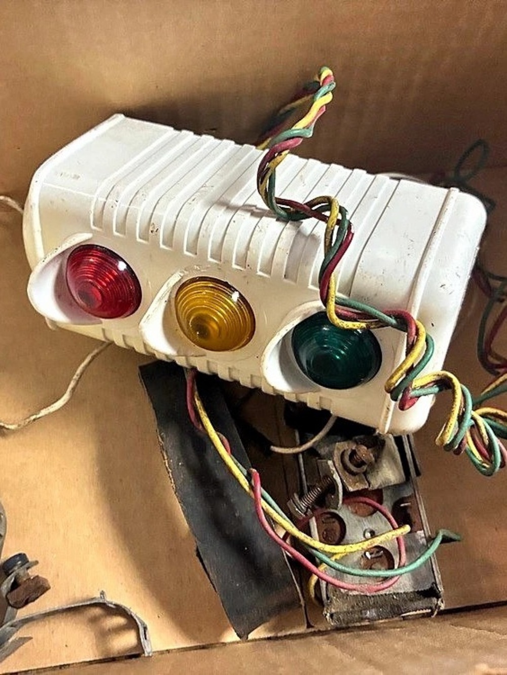 Vintage Electronic Light Assembly White Multicolor